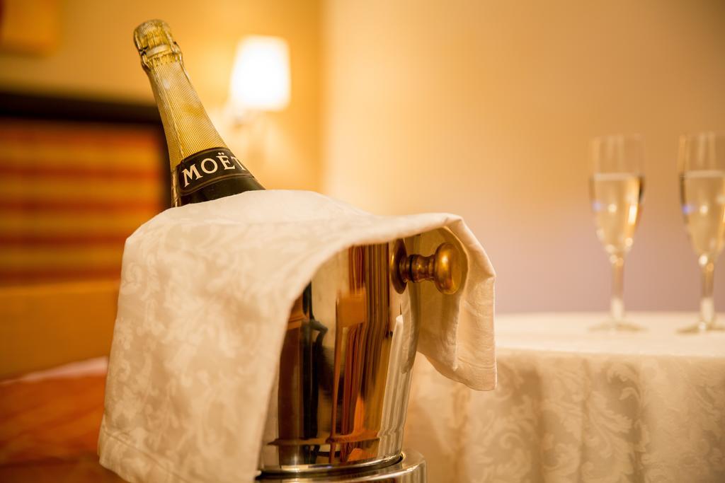 Hotel Ares 폰티니아 외부 사진